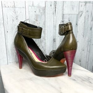 Runway Nanette Lepore green leather ankle strap iridescent embossed heels 10